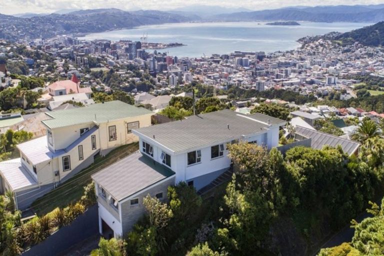 Photo of property in 97 Karepa Street, Brooklyn, Wellington, 6021