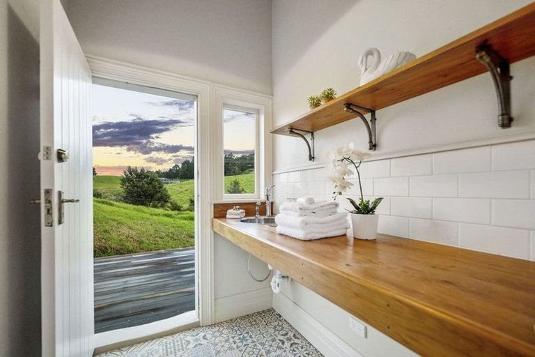 Photo of property in 144 Pebble Brook Road, Waitoki, Silverdale, 0994