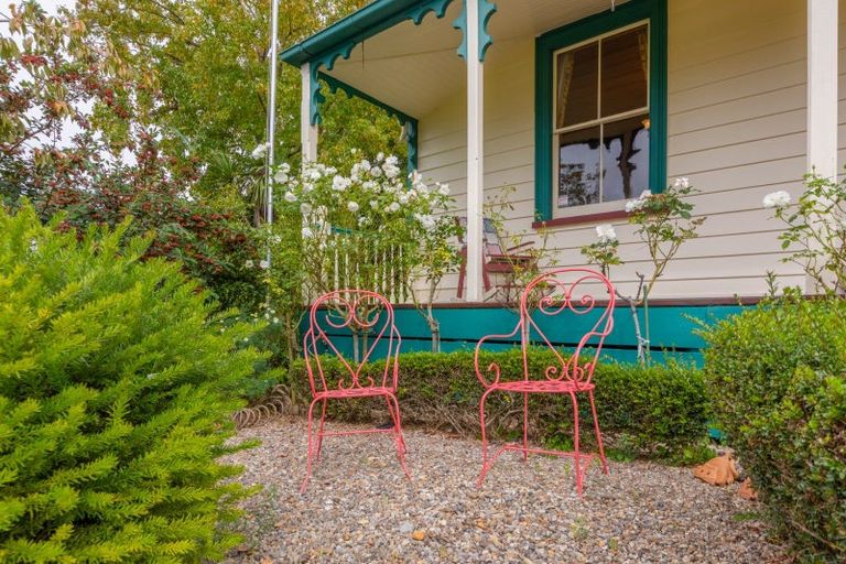 Photo of property in 3 Saint Marys Road, Waipukurau, 4200