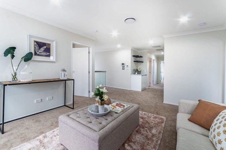 Photo of property in 21 Nightingale Road, Flat Bush, Auckland, 2019