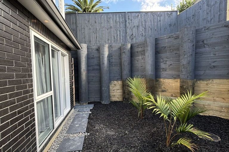 Photo of property in 17d Danbury Drive, Torbay, Auckland, 0630