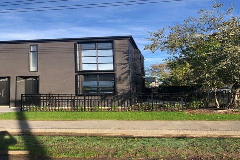 Photo of property in 6/27 Gracefield Avenue, Christchurch Central, Christchurch, 8013