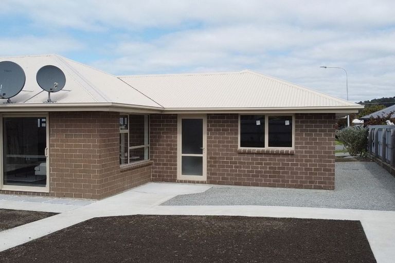 Photo of property in 16 Mcmullan Place, Oamaru North, Oamaru, 9400
