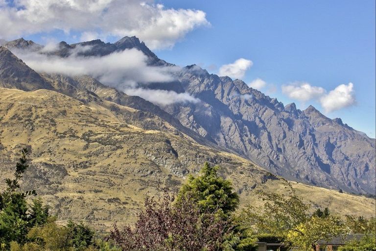 Photo of property in 14 Sherwood Court, Lower Shotover, Queenstown, 9371