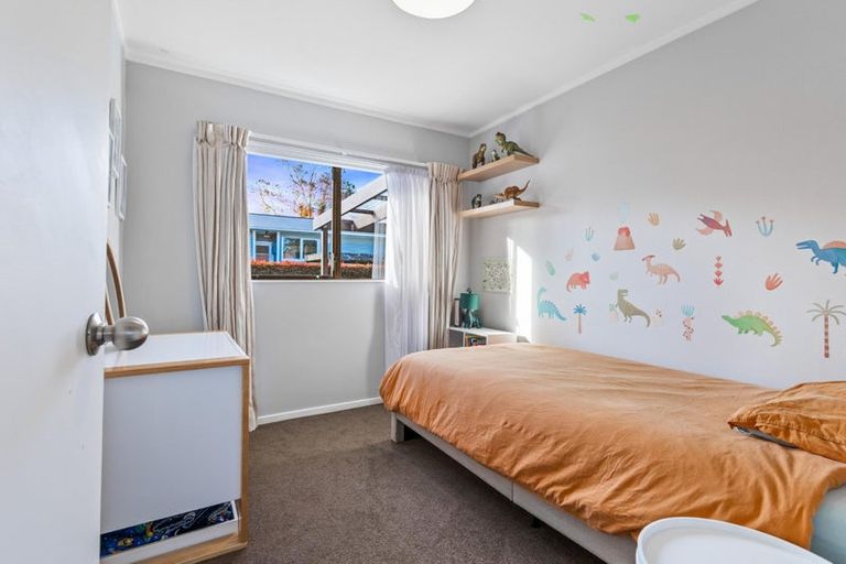 Photo of property in 1/29 Tirimoana Road, Te Atatu South, Auckland, 0602