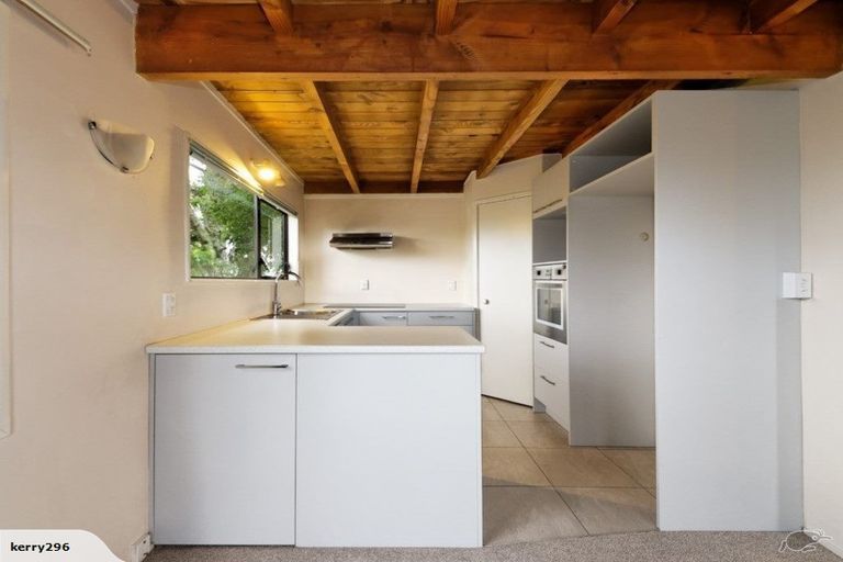Photo of property in 1/32 Konini Road, Titirangi, Auckland, 0604