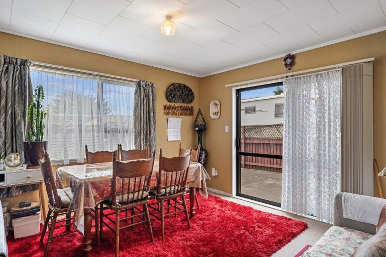 Photo of property in 40 Saint Annes Street, Levin, 5510