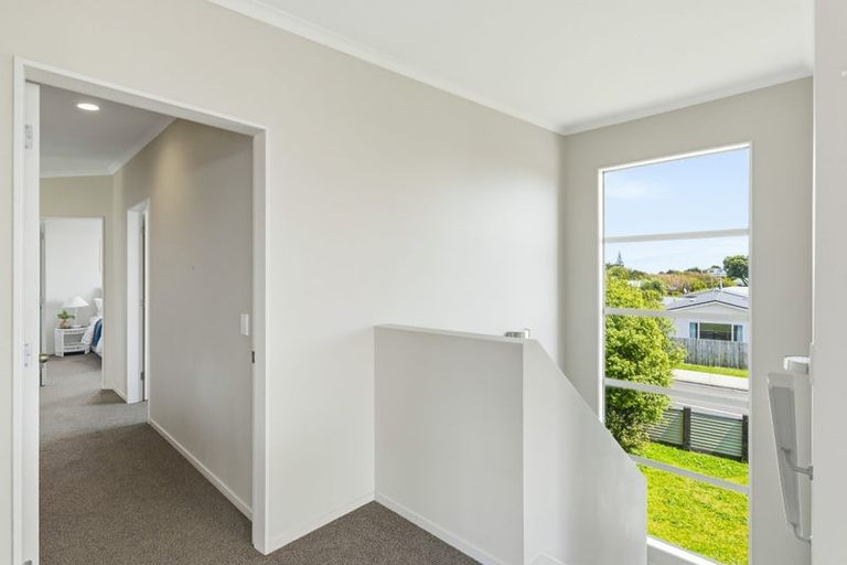 Photo of property in 47a Mazengarb Road, Paraparaumu Beach, Paraparaumu, 5032