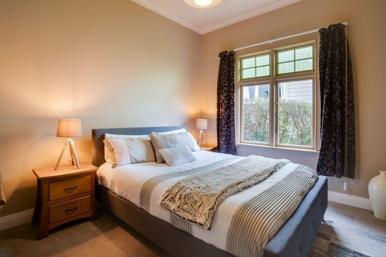 Photo of property in 15 Glenross Street, Glenross, Dunedin, 9011