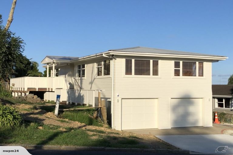 Photo of property in 28 Ridge Road, Howick, Auckland, 2014