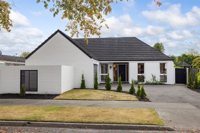 Photo of property in 328 Waimairi Road, Ilam, Christchurch, 8041