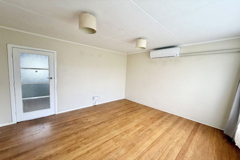 Photo of property in Oberon Flats, 48a Merton Street, Trentham, Upper Hutt, 5018