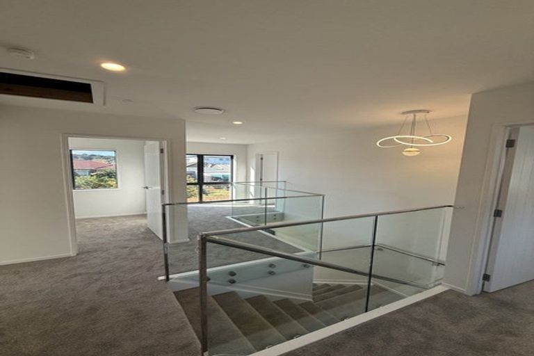 Photo of property in 44d Orams Road, Hillpark, Auckland, 2102
