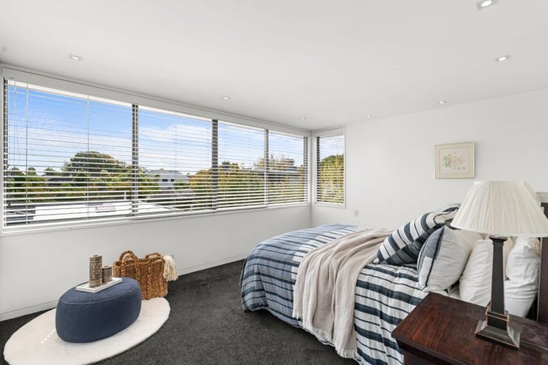 Photo of property in 129 Puriri Street, Riccarton, Christchurch, 8041