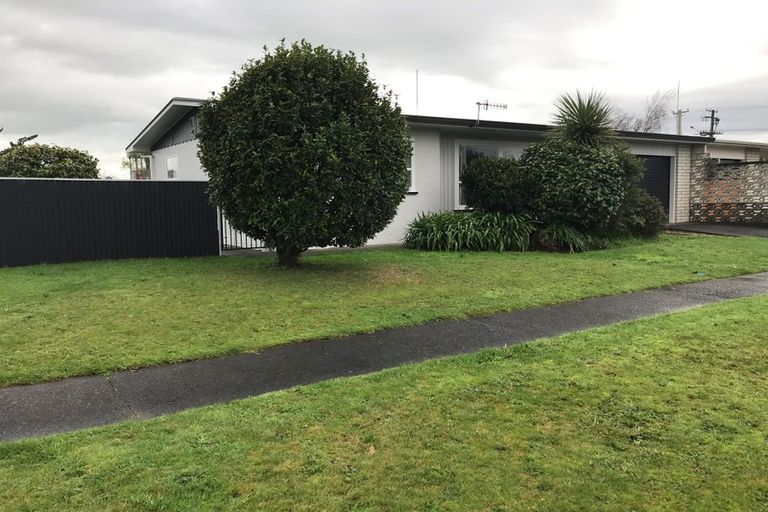 Photo of property in 10 Ajax Place, Highbury, Palmerston North, 4412