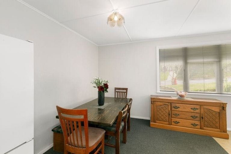 Photo of property in 80 Dowse Drive, Maungaraki, Lower Hutt, 5010