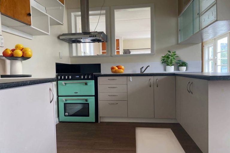 Photo of property in 8 Mawson Street, Waiwhetu, Lower Hutt, 5010