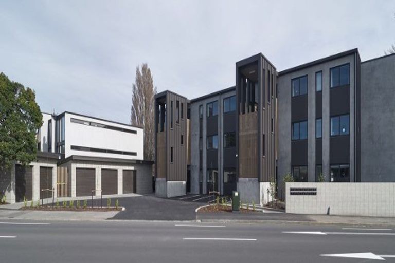 Photo of property in Riverena Flats, 377 Barbadoes Street, Christchurch Central, Christchurch, 8011