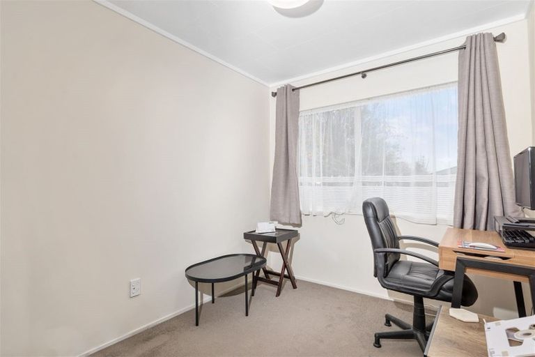 Photo of property in 14a Pohutukawa Drive, Owhata, Rotorua, 3010