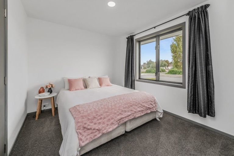 Photo of property in 46 Shillingford Boulevard, Rolleston, 7615