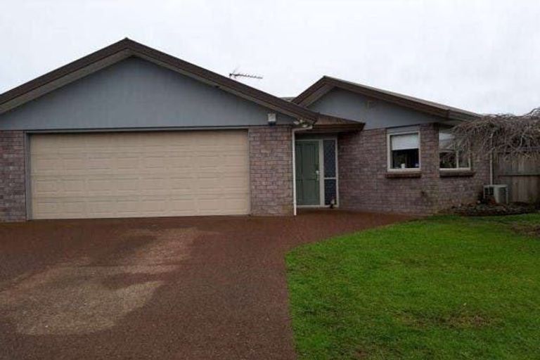 Photo of property in 1 Green Lane, Pukekohe, 2120
