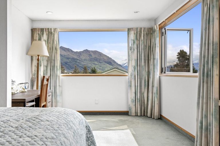 Photo of property in 86 Macpherson Street, Wanaka, 9305