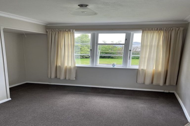 Photo of property in 25 Saint Annes Street, Levin, 5510