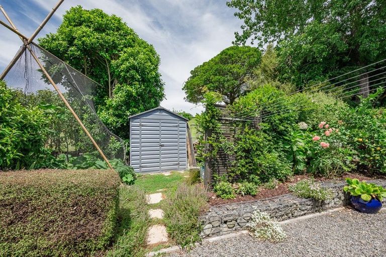 Photo of property in 4 Ferndale Drive, Waikanae, 5036