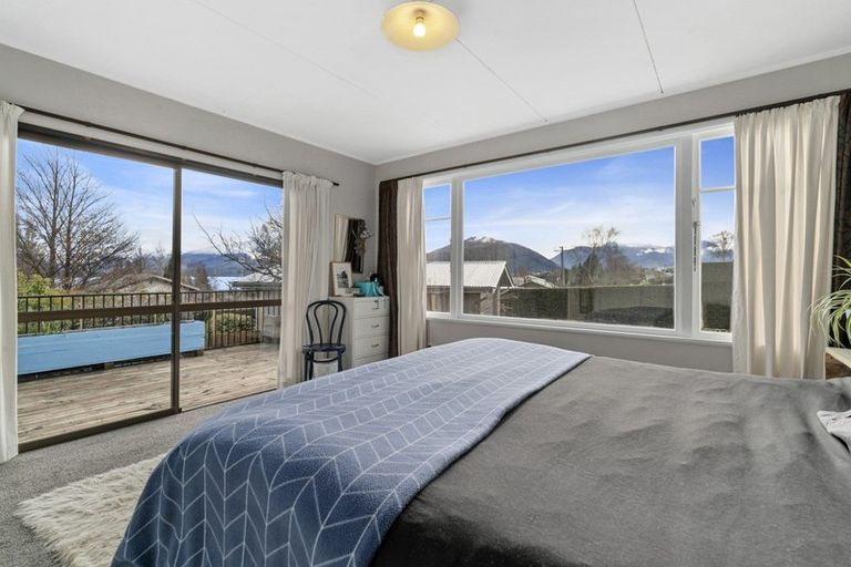 Photo of property in 116 Beacon Point Road, Wanaka, 9305