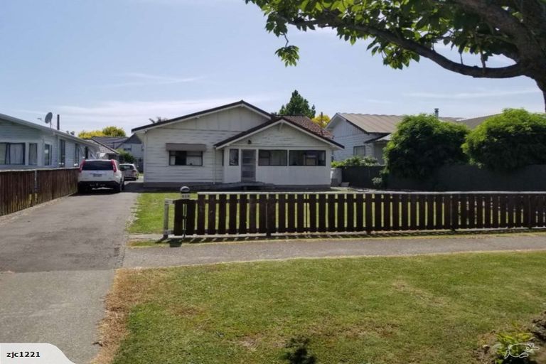 Photo of property in 609 Queen Street West, Saint Leonards, Hastings, 4120