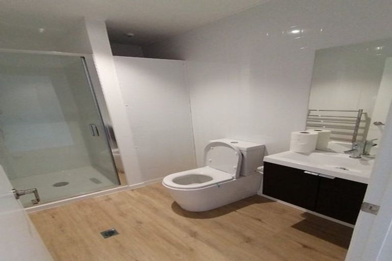 Photo of property in The Alex Apartments, 21/135b Hallenstein Street, Queenstown, 9300