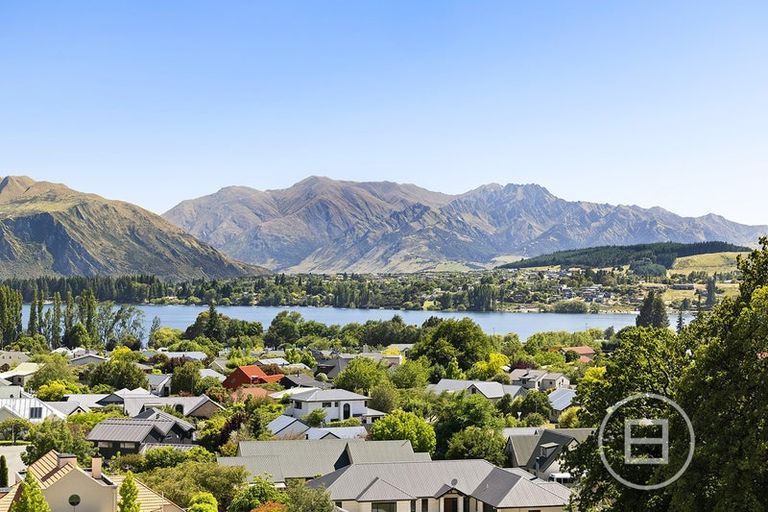 Photo of property in Meadowstone Alpha Series, 6 Tiffany Lane, Wanaka, 9305