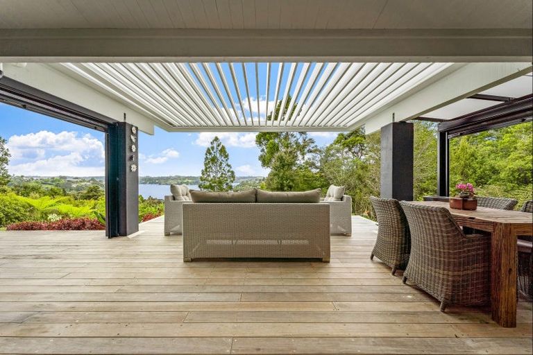 Photo of property in 14 Creek Street, Sandspit, Warkworth, 0982