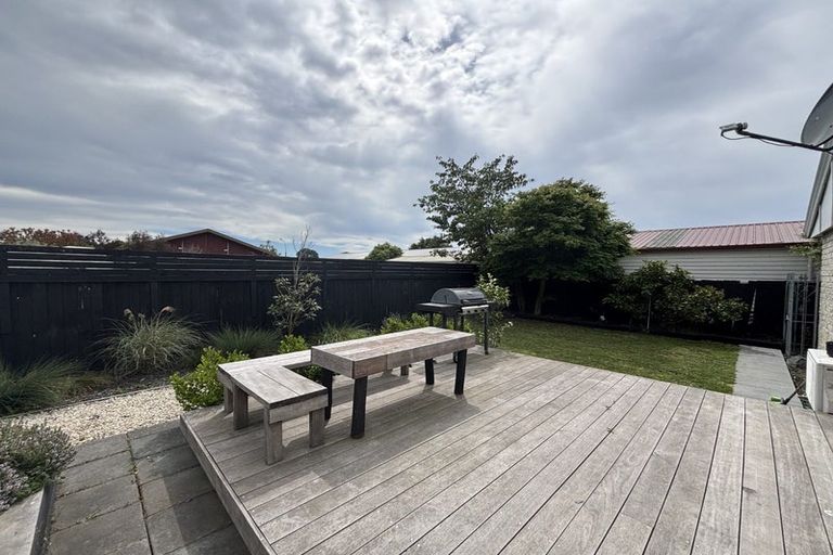 Photo of property in 2/83 Hay Street, Bromley, Christchurch, 8062