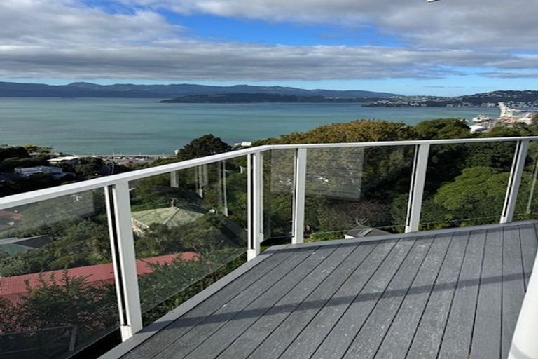 Photo of property in 48 Anne Street, Wadestown, Wellington, 6012