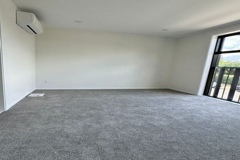 Photo of property in 11a Rountree Place, Conifer Grove, Takanini, 2112