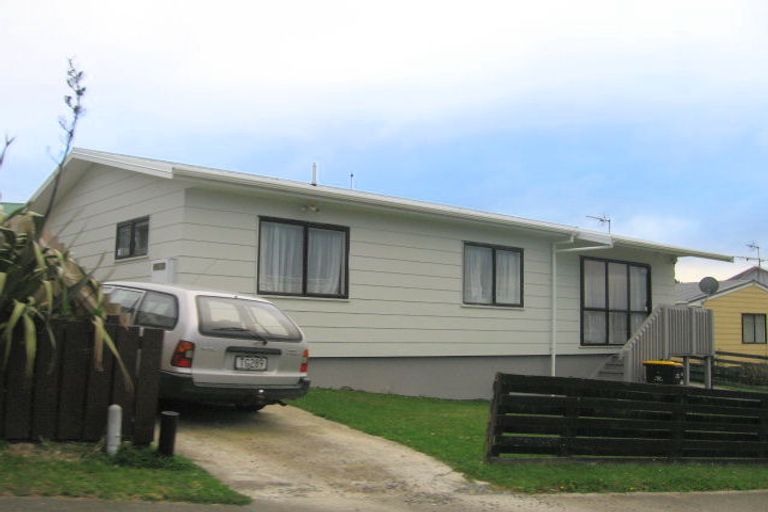 Photo of property in 32 Nassau Avenue, Grenada North, Wellington, 5028