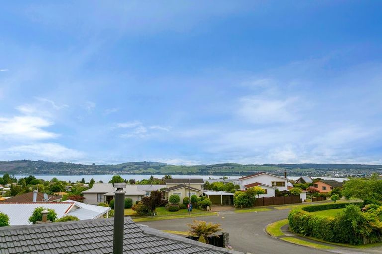Photo of property in 3 Battersea Place, Richmond Heights, Taupo, 3330