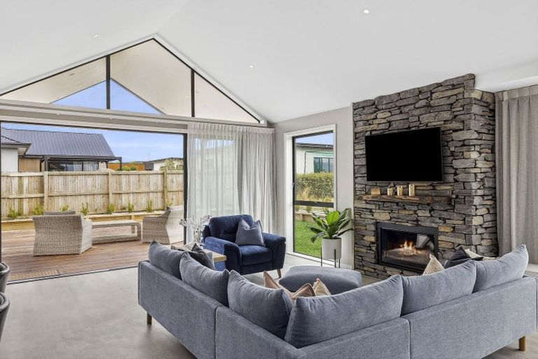 Photo of property in 11 Rua Street, Albert Town, 9305