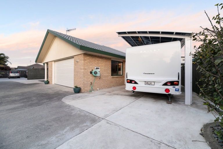 Photo of property in 47 Sandhurst Drive, Papamoa Beach, Papamoa, 3118