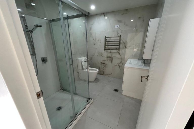 Photo of property in 53a Glendene Avenue, Glendene, Auckland, 0602