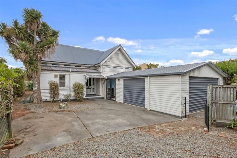 Photo of property in 208 Springfield Road, St Albans, Christchurch, 8014