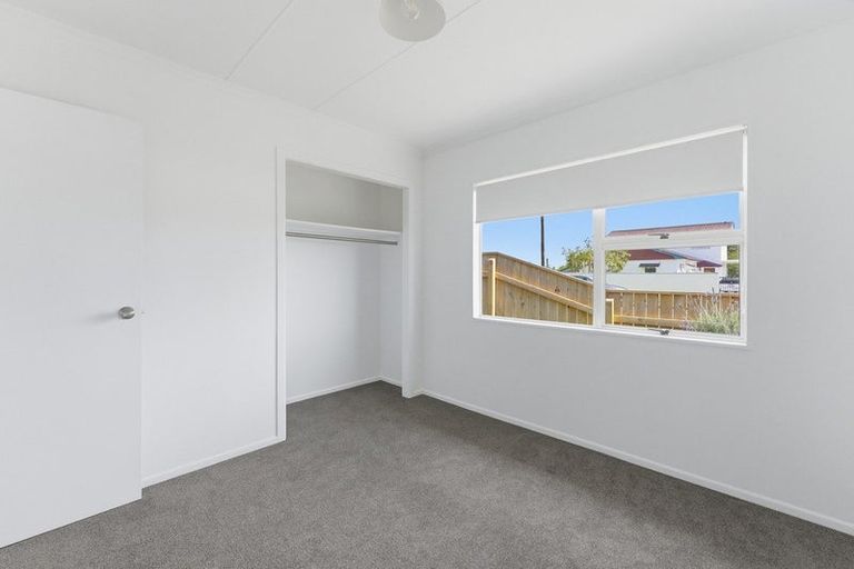 Photo of property in 209 Seaview Road, Marfell, New Plymouth, 4310