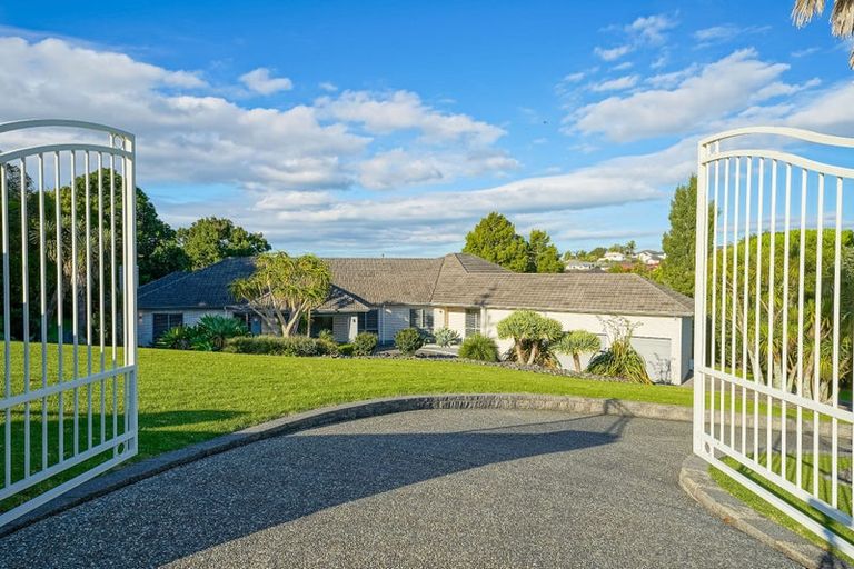 Photo of property in 7 Burgundy Park Avenue, Henderson, Auckland, 0612