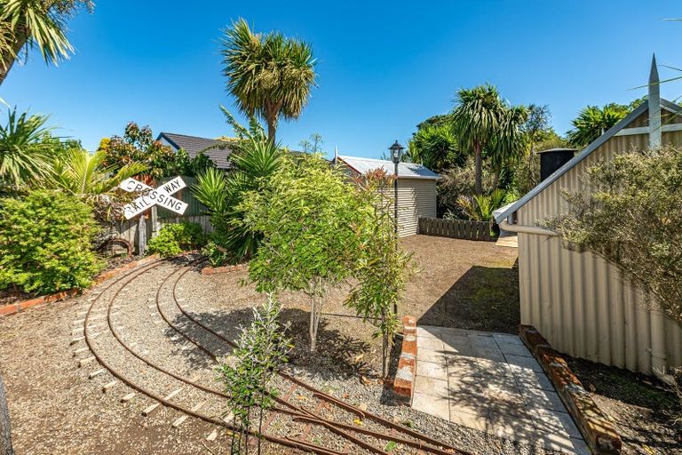 Photo of property in 133 Cornfoot Street, Castlecliff, Wanganui, 4501