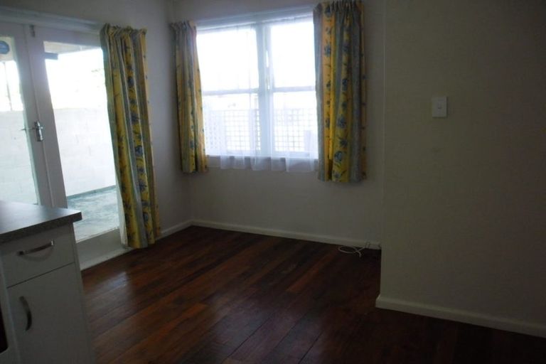 Photo of property in 2/50 Exeter Crescent, Pirimai, Napier, 4112