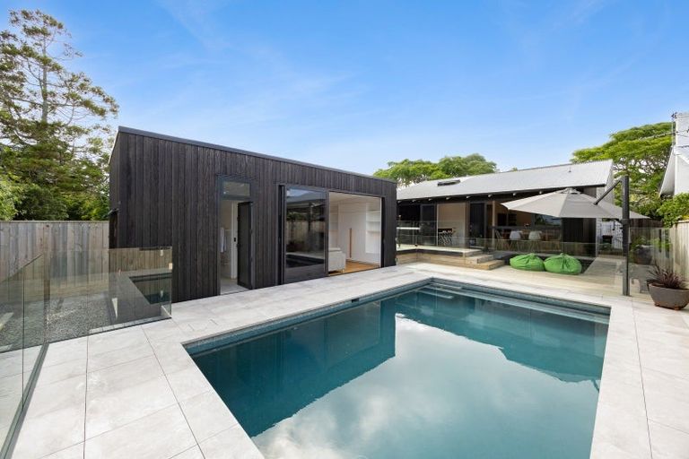 Photo of property in 10 Dorset Street, Westmere, Auckland, 1022