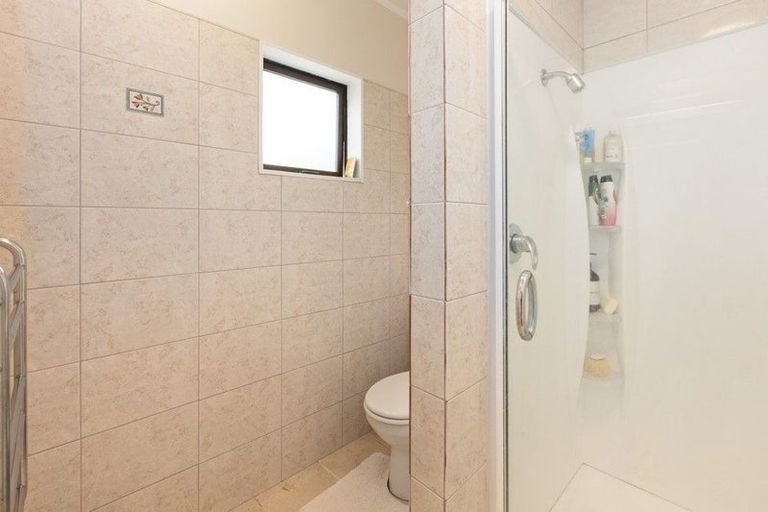 Photo of property in 15 Glamis Avenue, Strathmore Park, Wellington, 6022