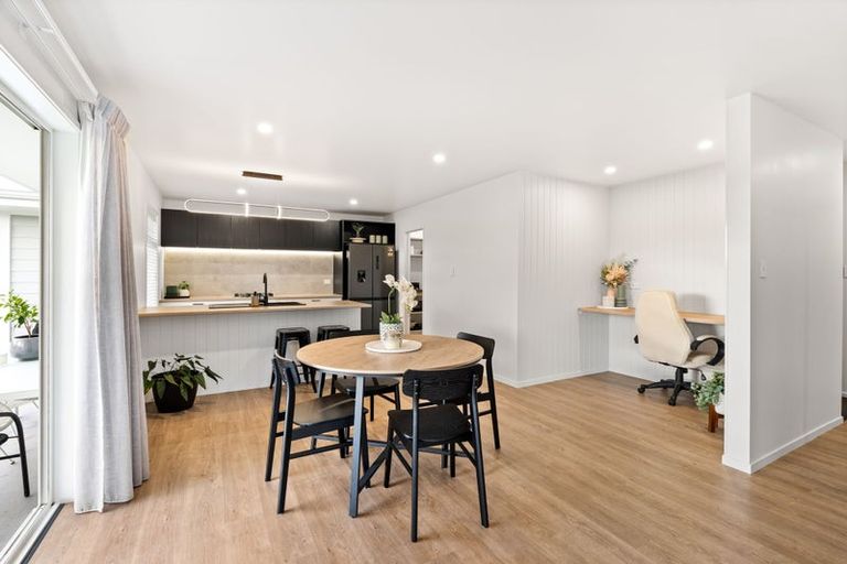 Photo of property in 23a Crepe Myrtle Street, Glenbervie, 0173