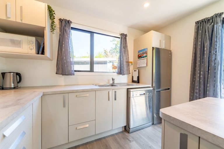 Photo of property in 10 Bute Street, Moeraki, 9482